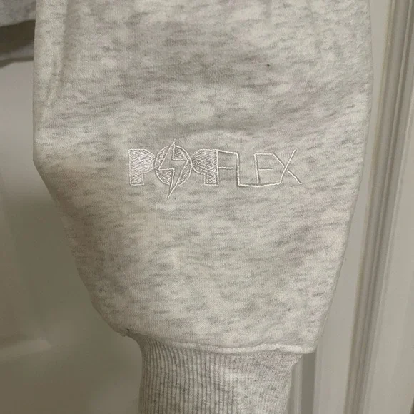 POPFLEX Heather Gray Crewneck Crop Sweatshirt - Picture 2 of 4